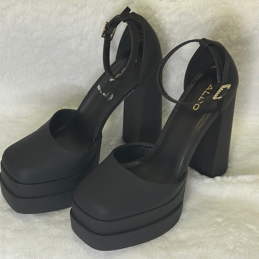 Aldo SIZE-7.5M Black Platform Shoes for Effortless Elegance - Picture 13 of 13